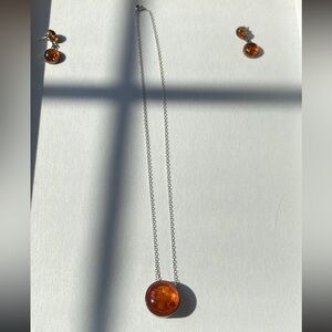 Two piece jewelry set